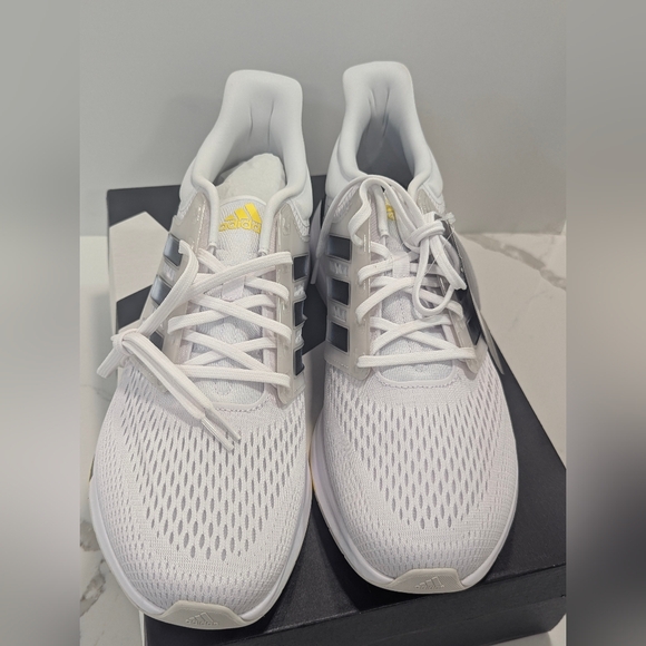 New Adidas White Black Running Shoes Men's 11 EQ21 RUN Running Sneaker Gym Comfy - Picture 6 of 11